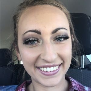 Meet your Posher, Kelsie